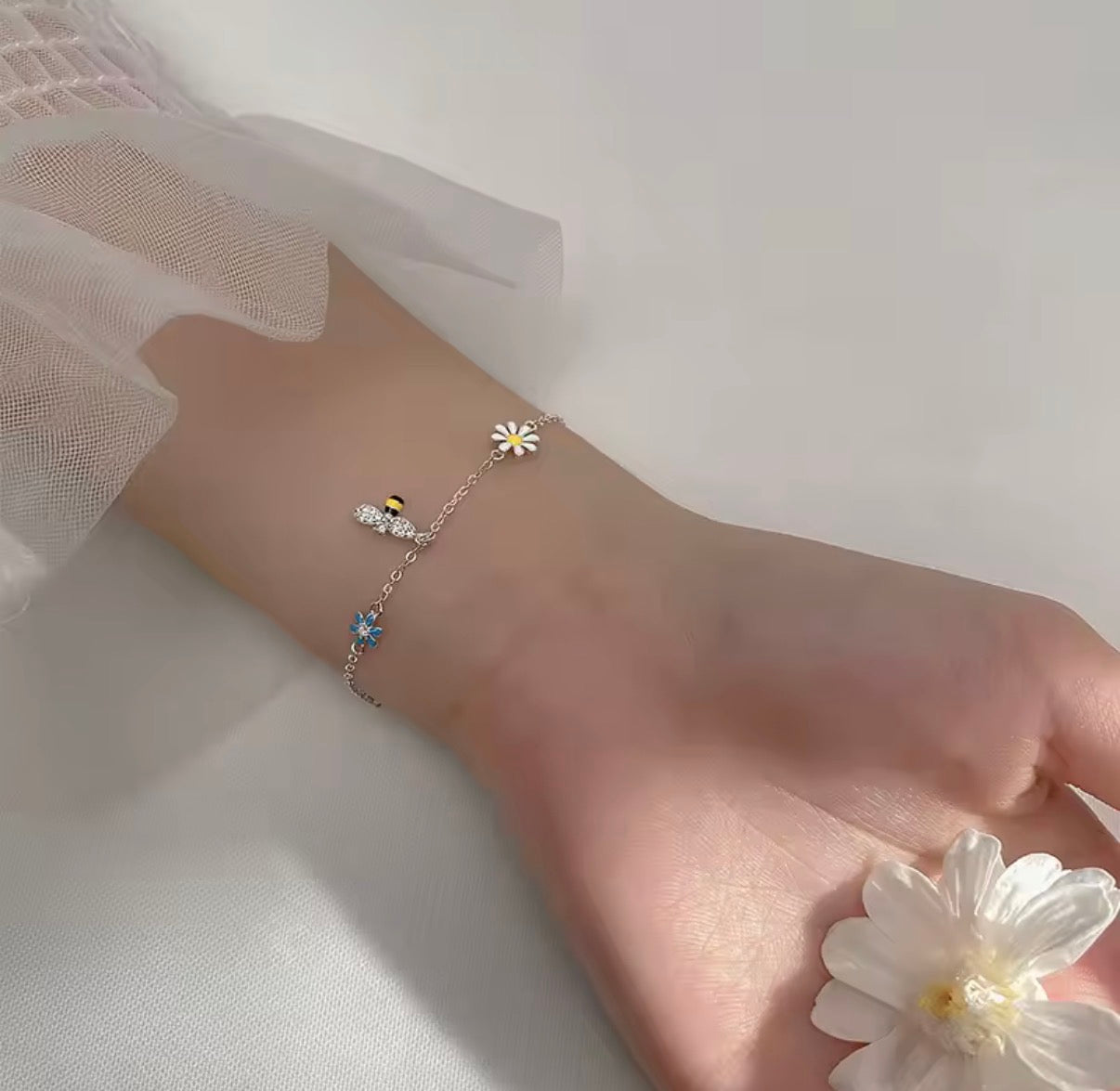 Daisy & Bee Bracelet — Enamel Flower Sterling Silver Chain Bracelet