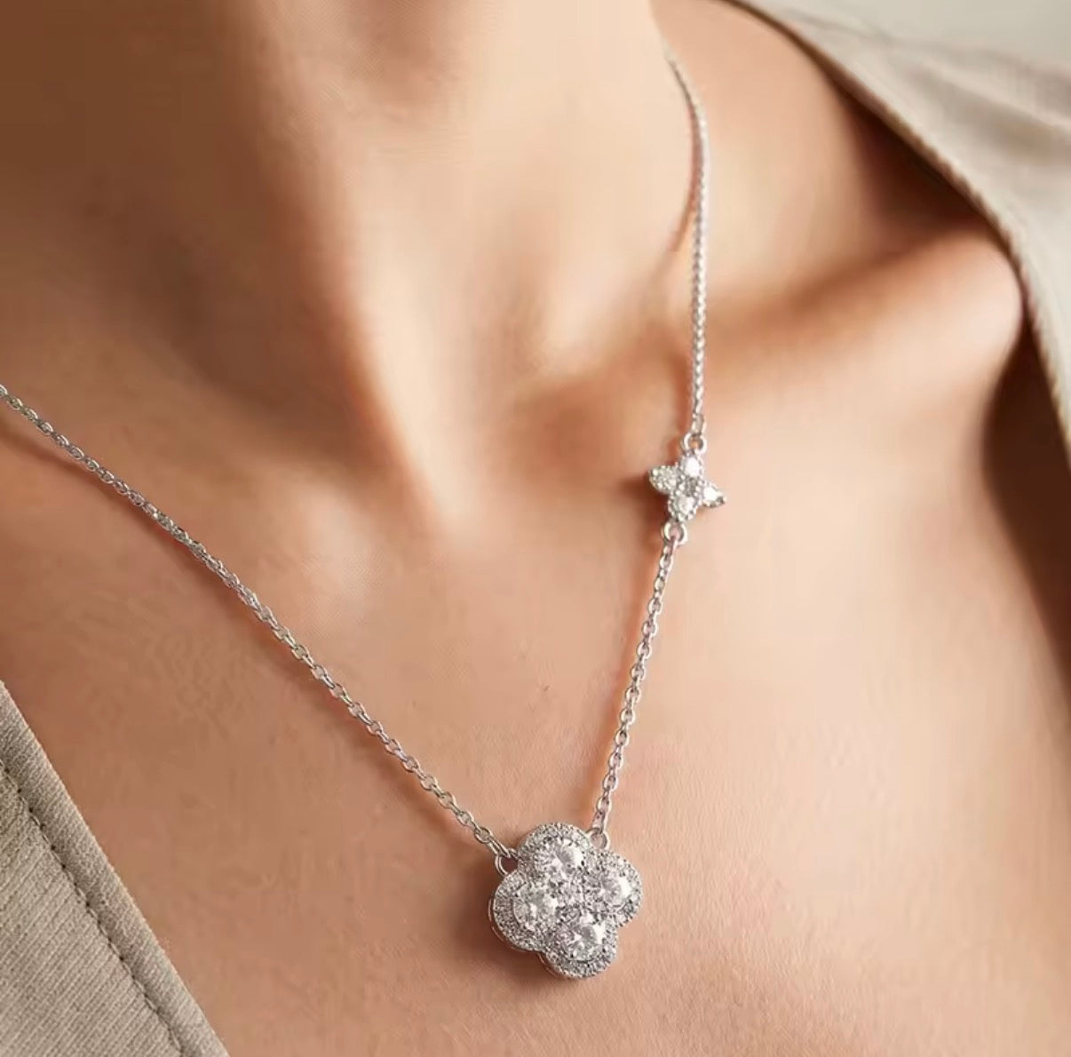 Crystal Clover Pendant Necklace — Four-Leaf Flower Charm Chain